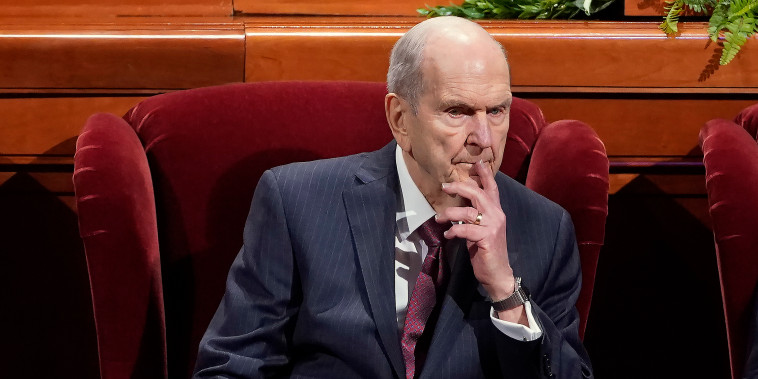 Worldwide Mormon Conference Convenes In Salt Lake City