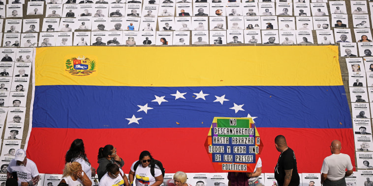 Protest demanding the release of prisoners, in Caracas