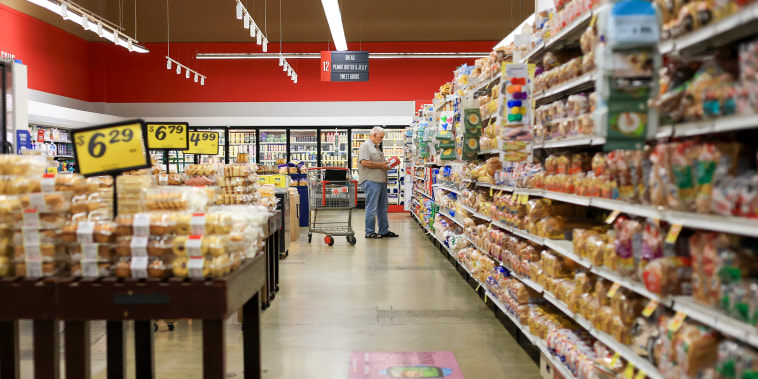 La inflación se dispara a 3.8% en abril: la más alta en los últimos tres años por la guerra con Irán