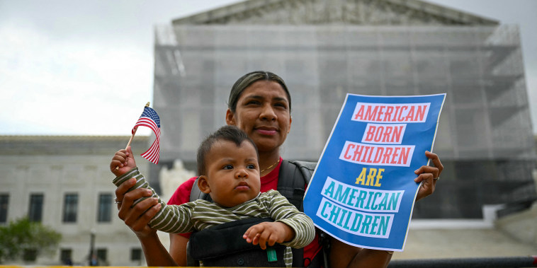 EN VIVO: La Corte Suprema anula intentos de Trump de limitar la ciudadanía por nacimiento