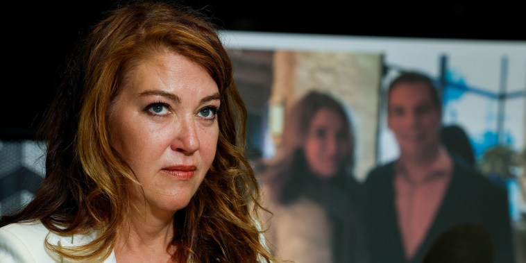 Una mujer asegura que el congresista Eric Swalwell la drogó y la violó: "Pensé que había muerto"