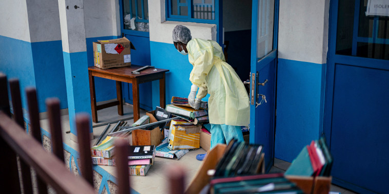 Un doctor de EE.UU. que trabajaba en el Congo da positivo al ébola y es trasladado a Alemania