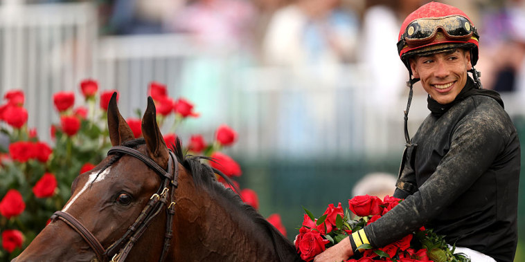 José Ortiz, el jinete boricua que consiguió la victoria en el Kentucky Derby