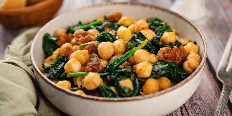 Chickpeas with spinach