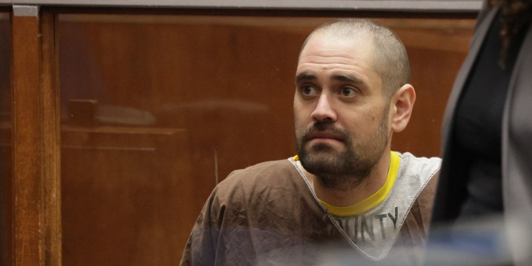 Acusan a Nick Reiner de asesinato por la muerte a puñaladas de sus padres Rob y Michele Reiner