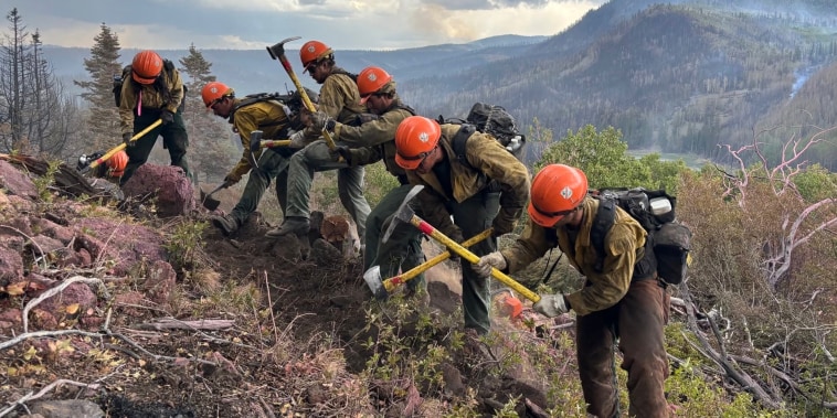 Tres bomberos muertos mientras combatían entre Colorado y Utah