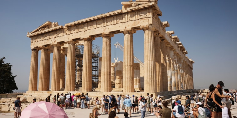 Dos turistas de EE.UU. son apuñalados cerca de la Acrópolis de Grecia
