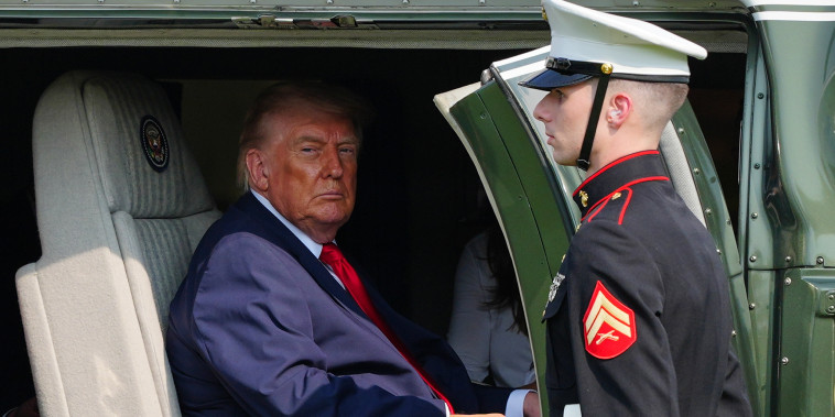 Trump se dirige a la nación para hablar sobre las elecciones y las máquinas de votar