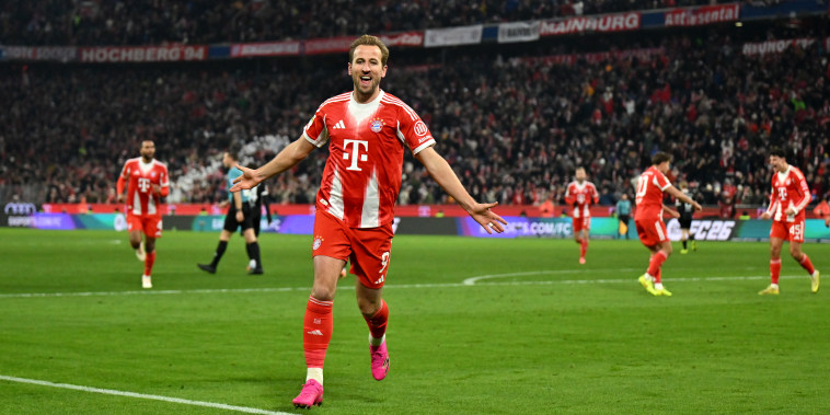 FC Bayern München v Sport-Club Freiburg - Bundesliga