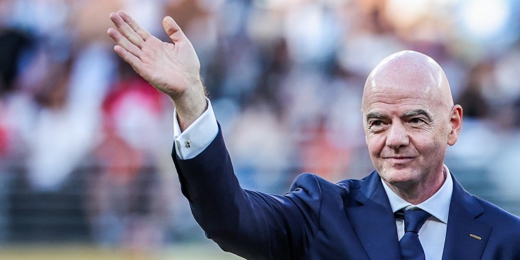 Infantino da marcha atrás a su plan de tener inversión privada para el Mundial de la FIFA