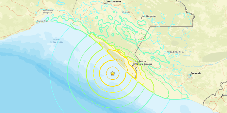 Un terremoto de magnitud 7.3 sacude la costa del Pacífico cerca de México y Guatemala