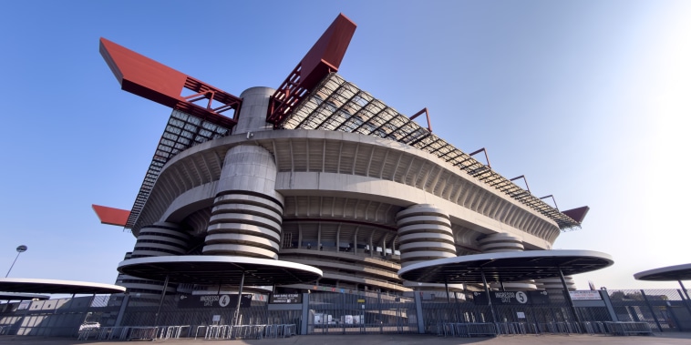Daily Life In Milan