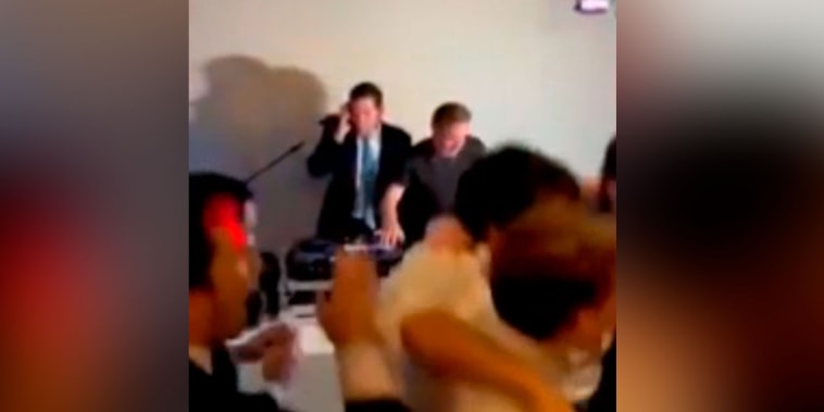 Marco Rubio hace de DJ en una boda familiar y el video se hace viral