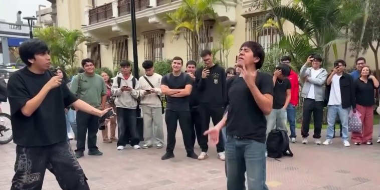 Los jóvenes impulsan el 'farmear aura' dentro y fuera de internet