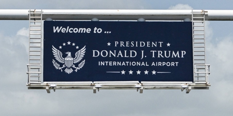 Aeropuerto de Palm Beach cambia de nombre en honor a Trump