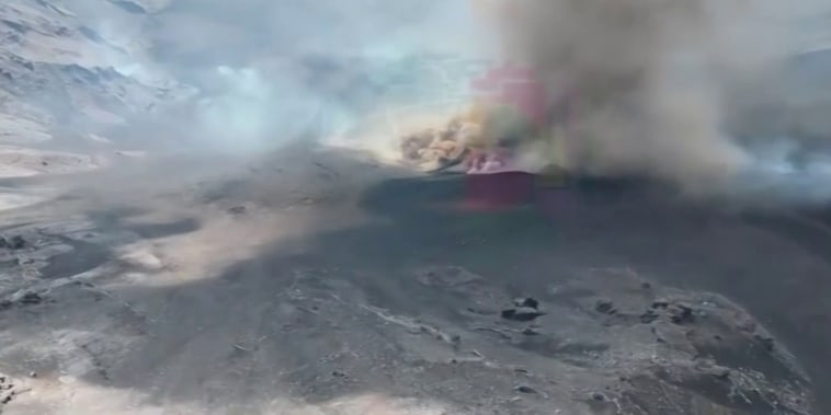 El volcán Etna vuelve a despertar con ceniza, gases y un nuevo flujo de lava