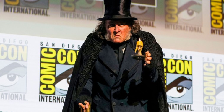 Johnny Depp sorprende con aparición en la Comic-Con de San Diego