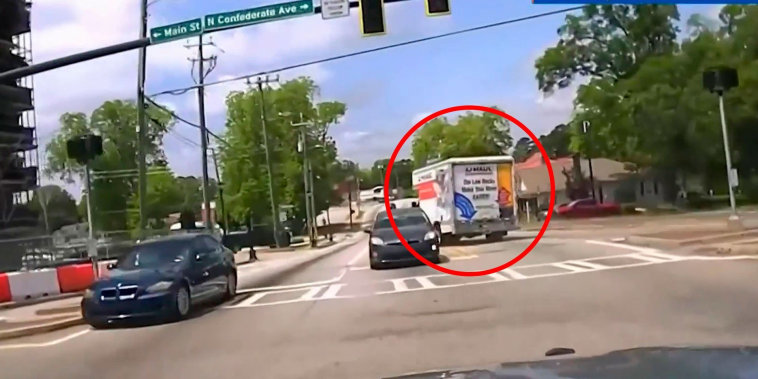 En video: Vea la intensa persecución policial a un camión de U-Haul
