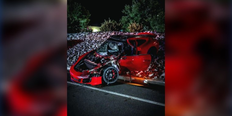 Un choque entre tres vehículos en Nevada deja nueve personas heridas