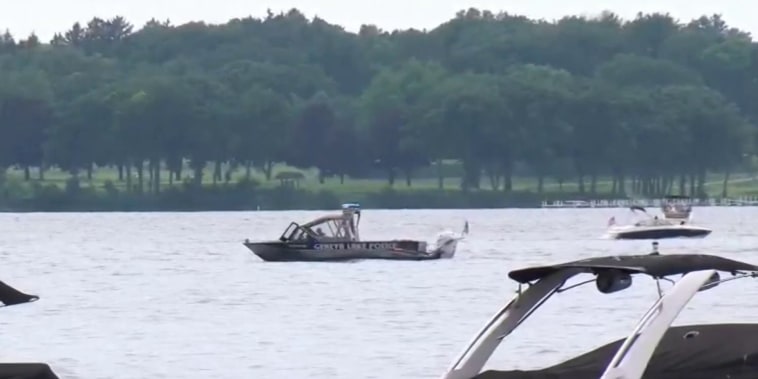 Mueren tres personas al volcar una embarcación en el lago Ginebra