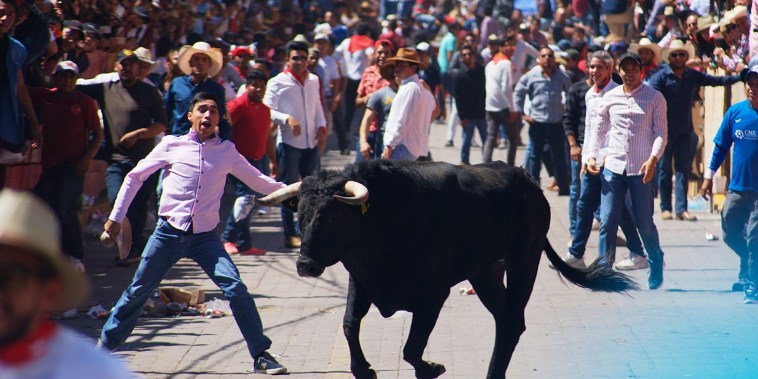 El festejo anual con toros en Tlaxcala deja dos muertos y 20 heridos