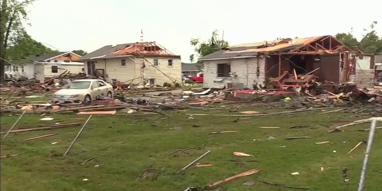 Tornados causan estragos en Illinois, Indiana y Wisconsin