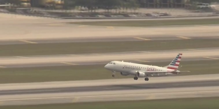 Vea despegar el primer vuelo de EE.UU. a Caracas en años: un gran momento para los venezolanos