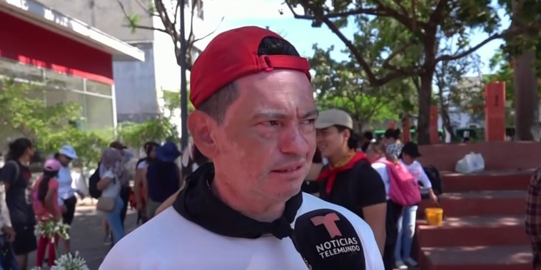Así es el álbum de los desaparecidos de México, al calor del Mundial