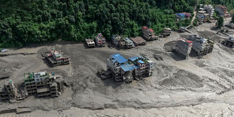 Las inundaciones en Nepal y Tíbet dejan al menos 570 muertos y 2,000 desaparecidos