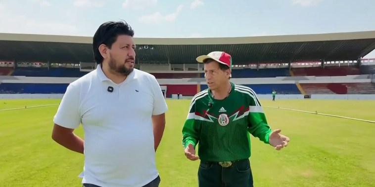 Padre e hijo recuerdan la inauguración del Mundial México 86