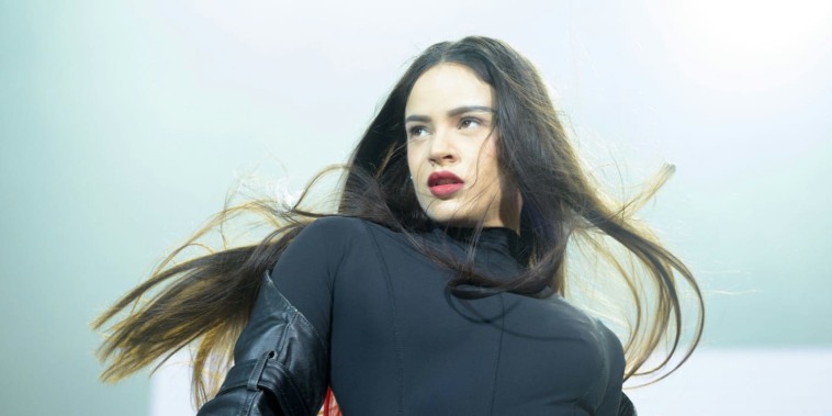 Rosalía habla tras recibir reconocimiento en el evento Billboard Mujeres Latinas