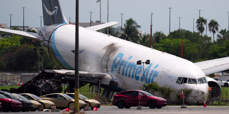 Informe de la NTSB indica que los pilotos del avión de Amazon que chocó en Miami no fueron advertidos sobre los fuertes vientos