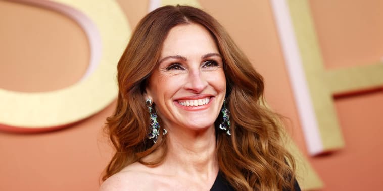 Julia Roberts' husband shares rare photo of his wife with their 3 children