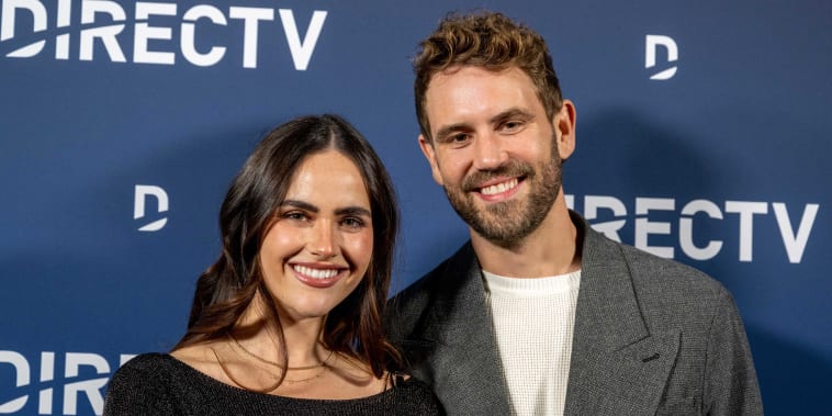 Nick Viall's Wife 'Eavesdropped' on a Woman Texting and Didn't Like What She Saw About Her Daughter