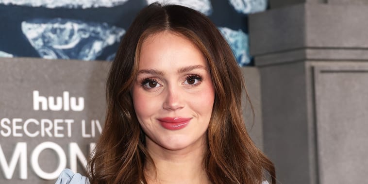 'Mormon Wives' Star Criticized for Trying Nicki Minaj Challenge While Holding Her Baby