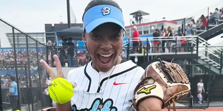 Pitching for 2: Pro Softball Pitcher Plays Entire Season While Pregnant