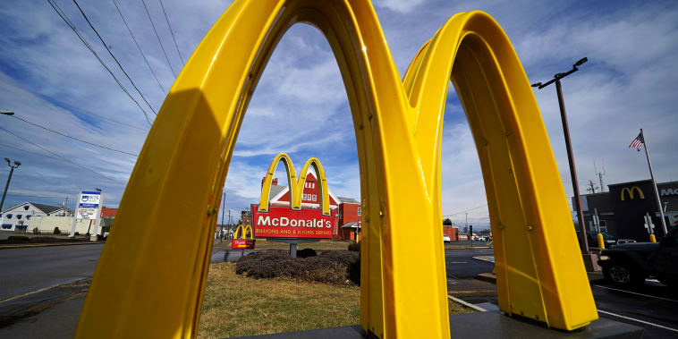 McDonald’s announces plan to hire 375,000 employees this summer