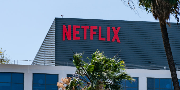 Hollywood Exteriors And Landmarks - 2021