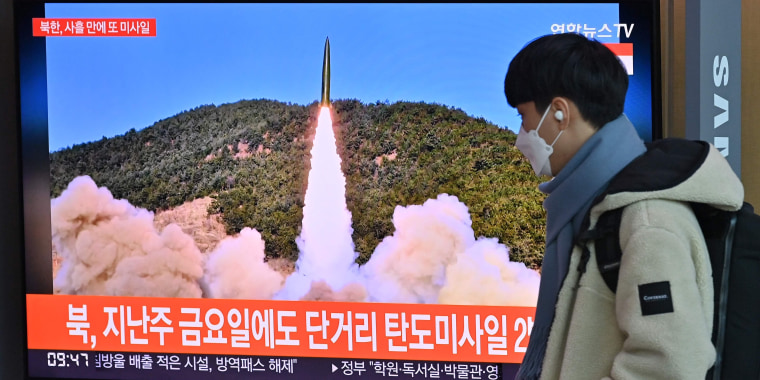 Image: SKorea-NKorea-missile