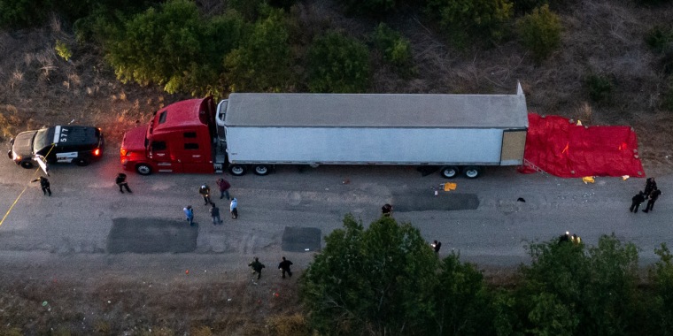 Image: At Least 40 Migrants Found Dead In Truck In San Antonio