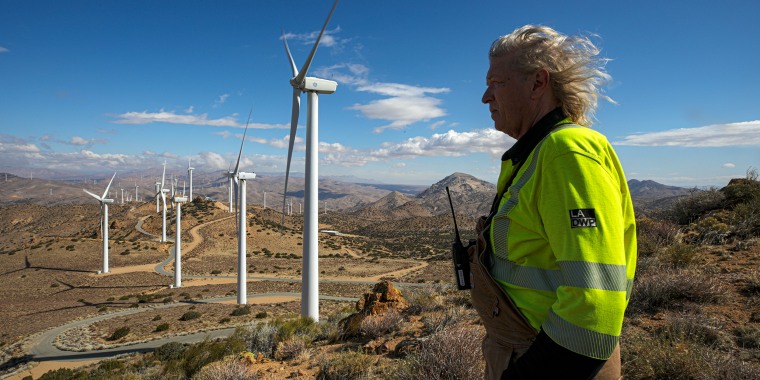 Image: LADWP's Pine Tree Wind Farm and Solar Power Plant in the Tehachapi Mountains