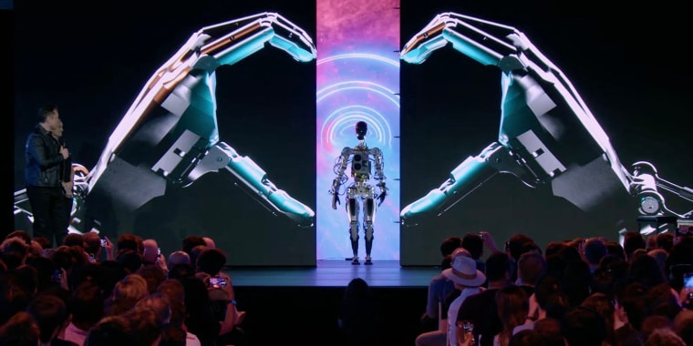 Elon Musk presents the humanoid robot