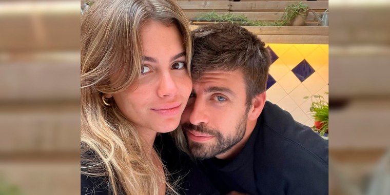 Gerard Piqué y Clara Chía Martí, su novia, juntos en su primera foto para redes sociales.
