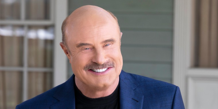 CBS announced today that the new one-hour primetime series, HOUSE CALLS WITH DR. PHIL, will premiere Wednesday, August 18 (9:00-10:00 PM, ET/PT), on the CBS Television Network and available to stream live and on demand on the CBS app and Paramount+. Hosted by Dr. Phil McGraw, one of the most well-known mental health professionals in the world and host of the #1 daytime talk show, "Dr. Phil," HOUSE CALLS WITH DR. PHIL features the talk show legend leaving his studio to travel across the country visiting families in need of his help. Using his unique, proven techniques, Dr. Phil will work with each family as they attempt to work through various emotional barriers with the hope of authentically changing their lives for the better.