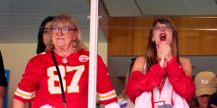 Taylor Swift cheers from a suite with Travis Kelce's mother, Donna Kelce, at Sunday's Kansas City Chiefs game.