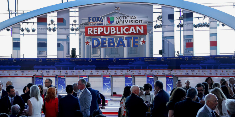 Image: The crowd begins to arrive before the FOX Business Republican Presidential Primary Debate in Simi Valley, Calif., on Weds.