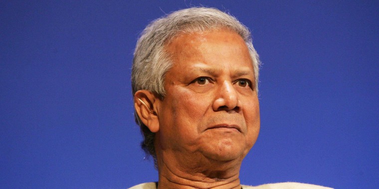 Paris: Mohammad Yunus and "Danone Communities"