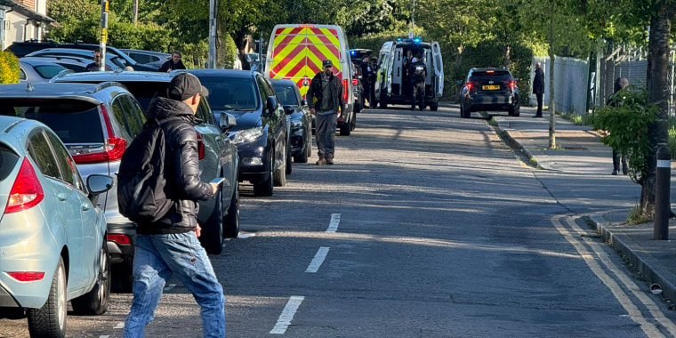Una zona de Londres donde, según la policía, un hombre armado con una espada atacó a varias personas antes de ser arrestado, el 30 de abril de 2024.