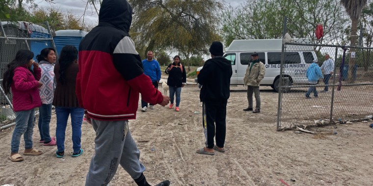 Migrantes en un campamento en Matamoros, en el estado de Tamaulipas, en México, el 29 de febrero de 2024.
