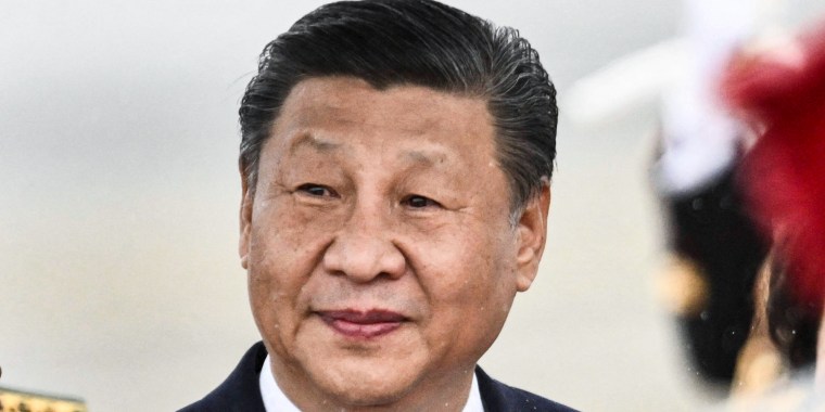 President Xi Jinping arrives at Orly airport